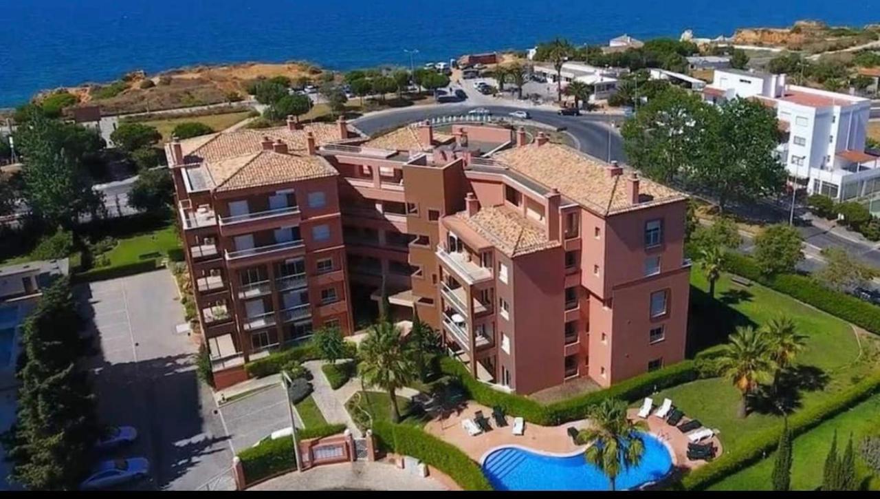 Beach & Sea Apt, Fast Wifi, Airco, Private Parking And Pool Portimão Exteriör bild