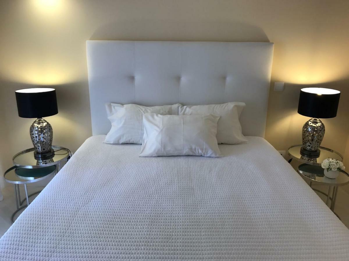 Beach & Sea Apt, Fast Wifi, Airco, Private Parking And Pool Portimão Exteriör bild