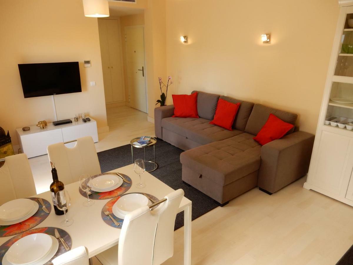 Beach & Sea Apt, Fast Wifi, Airco, Private Parking And Pool Portimão Exteriör bild